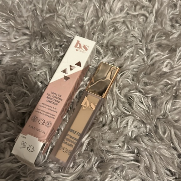 LYS TRIPLE FIX FULL COVERAGE BRIGHTENING CONCEALER - Picture 2 of 2